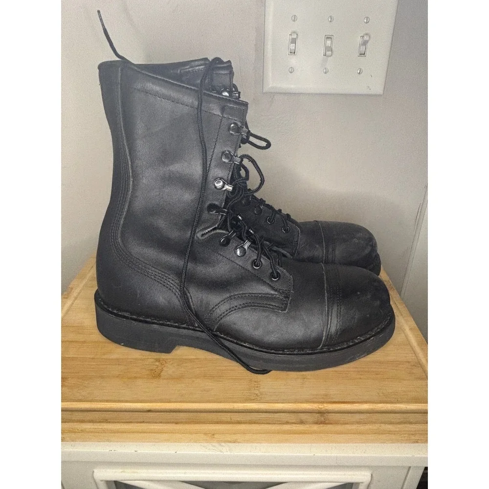 Vintage Mens Black Leather Combat Boots Cap Toe Military Style Lace Up Size 9 R